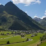 Clubdorf Alpenrose 酒店 加尔蒂