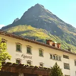 Hotel Clubdorf Alpenrose Galtür
