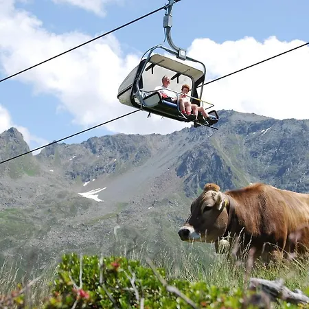 Alpenrose 3* Гальтюр