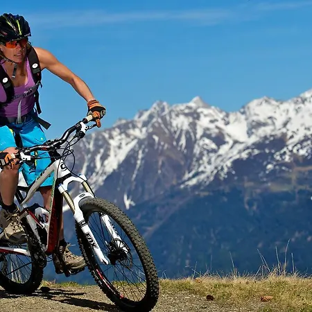 Clubdorf Alpenrose Hotel 3*