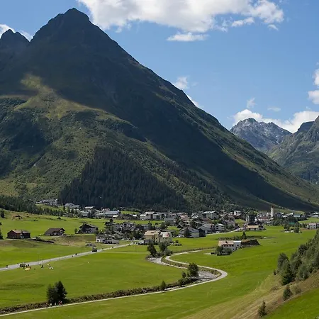 Alpenrose Отель Гальтюр