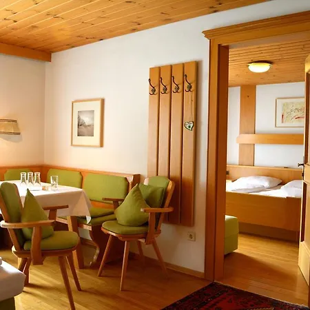 Clubdorf Alpenrose Hotel Galtür