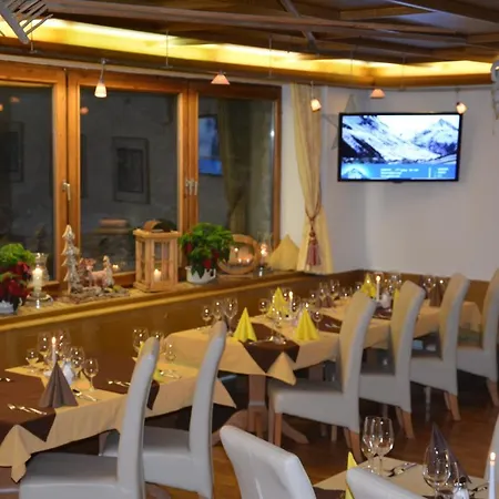Hotel Clubdorf Alpenrose Galtür