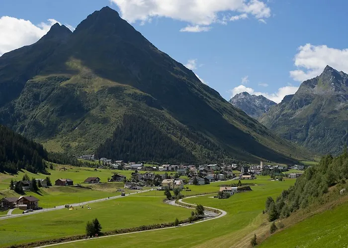 Clubdorf Alpenrose Hotel Galtür