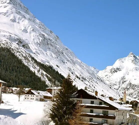 Clubdorf Alpenrose Hotel