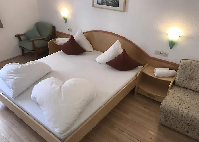 Hotel Clubdorf Alpenrose 3*