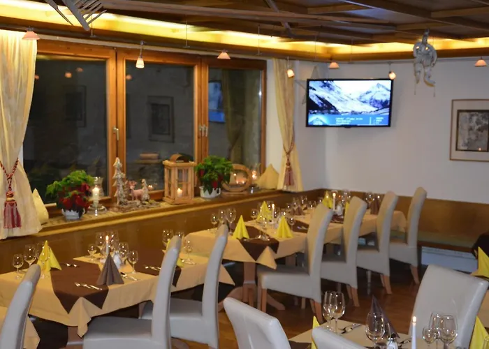 Hotel Clubdorf Alpenrose Galtür