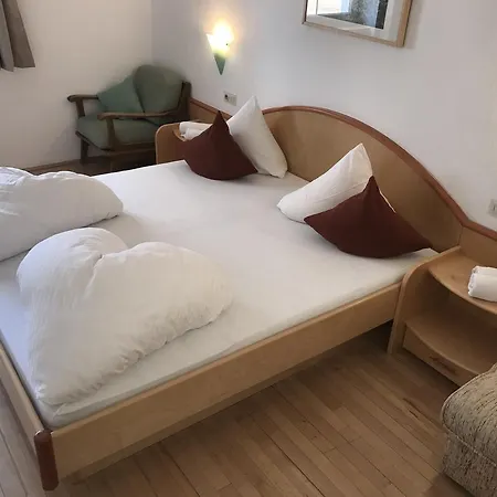 Hotel Clubdorf Alpenrose Galtür