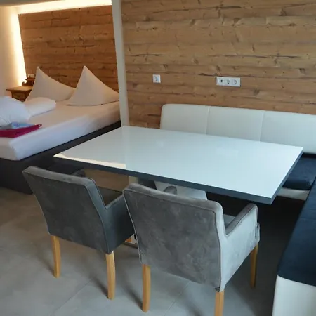 Clubdorf Alpenrose Hotel